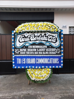 Papan Bunga Duka di Bukit Batu